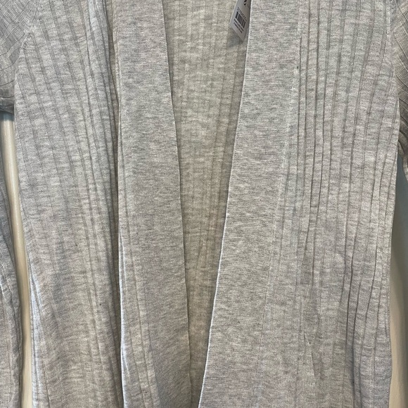 New - light weigh open cardigan - Picture 3 of 5